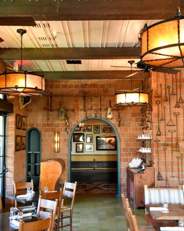 Exploring the Charm of Southern California: Hotels, Nature, and Attractions