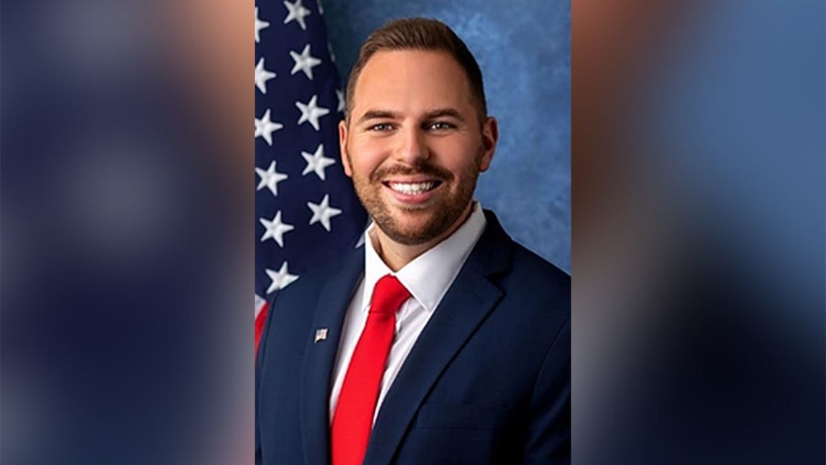 Trump Withdraws Endorsement from Lahmeyer and Supports Tedford