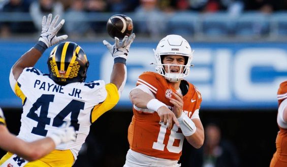 Arch Manning and High Expectations at Texas Longhorns