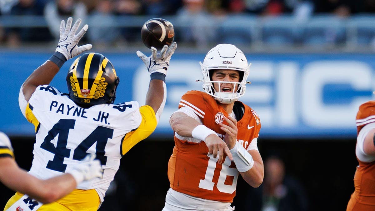 Arch Manning and High Expectations at Texas Longhorns