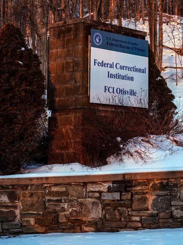 Investigation on Trump Administration’s Clemency for Convicted Executive