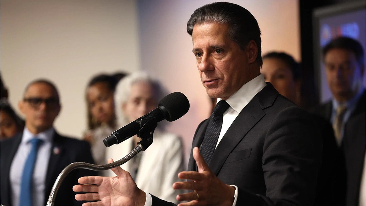 LAUSD Superintendent Resigns Amid FBI Investigation