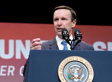Senator Chris Murphy Discusses Diversity in the Democratic Party Amid Controversies