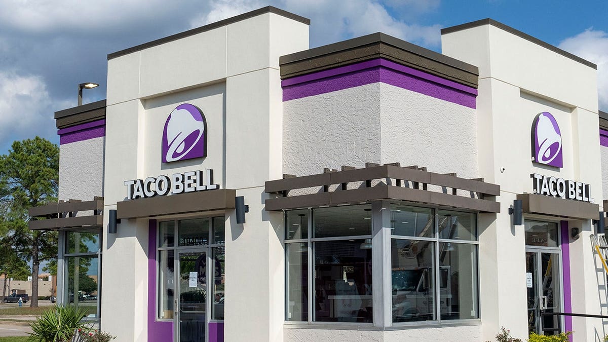 Woman Arrested After Allegedly Displaying Handgun at Maryland Taco Bell