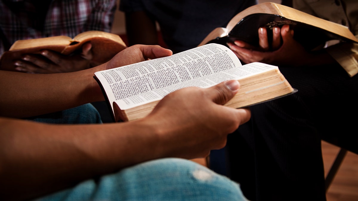 Pastor Preaches for 96 Hours, Breaks Unofficial Record