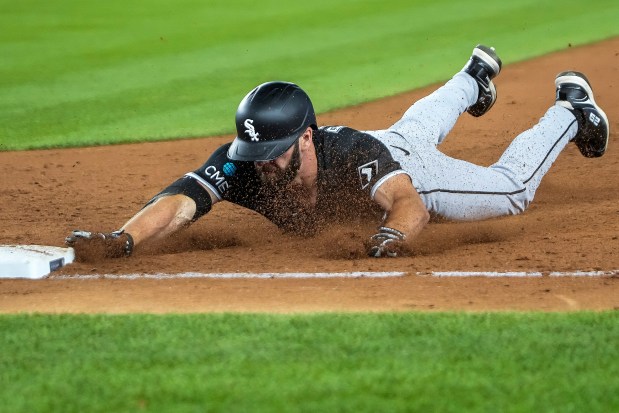 White Sox Struggle as Yankees Dominate in 12-2 Defeat