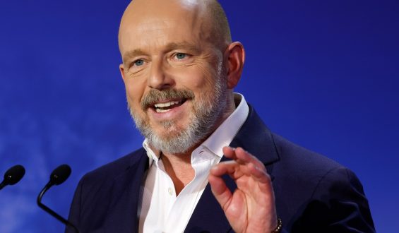 Republican Steve Hilton Faces Former HHS Secretary Xavier Becerra in California Governor Race