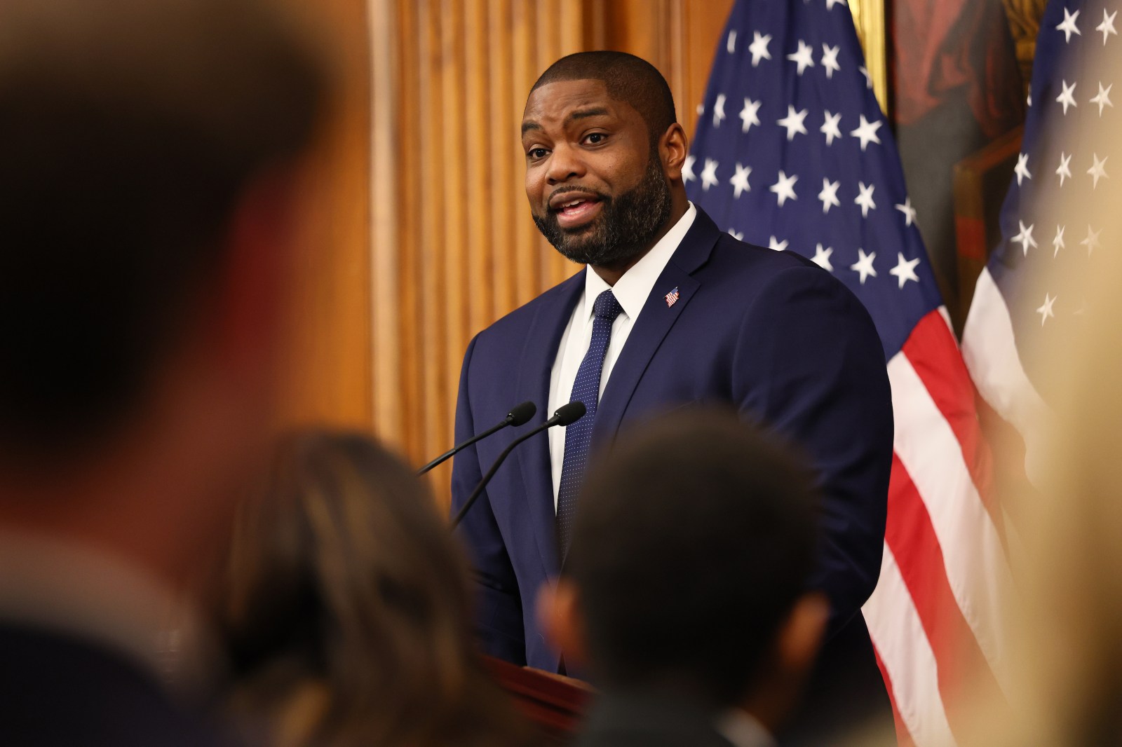 Donald Jolly Leads Byron Donalds in Florida Gubernatorial Race, According to Polls