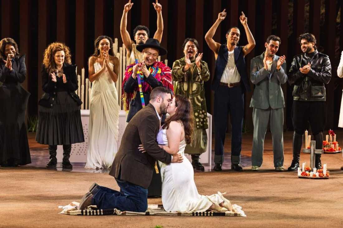 A Unique Wedding at Central Park’s Delacorte Theater