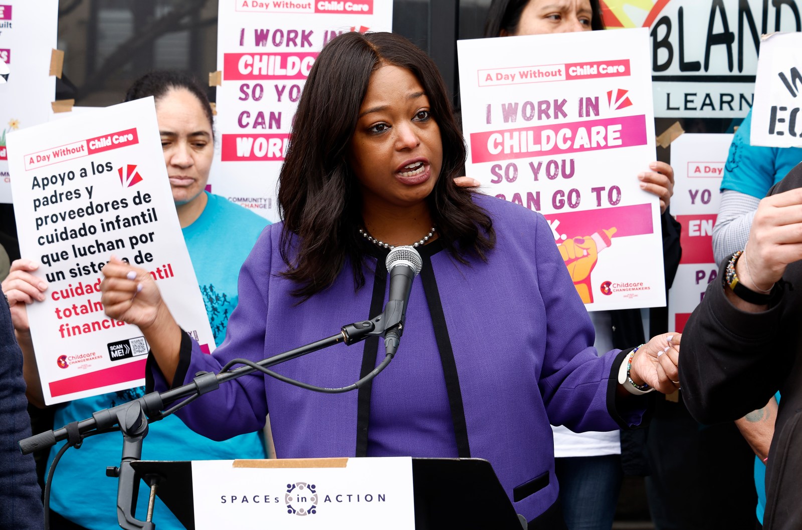 Trump Suggests Federal Control of D.C. Amid Mayoral Race