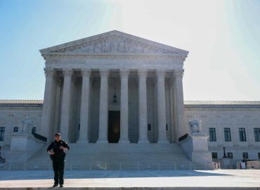 Supreme Court Blocks Alabama’s Nitrogen Gas Execution