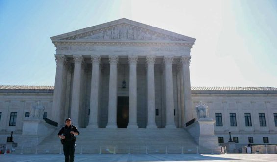Supreme Court Blocks Alabama’s Nitrogen Gas Execution