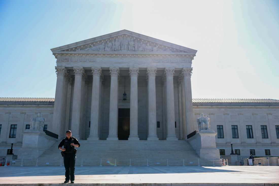 Supreme Court Blocks Alabama’s Nitrogen Gas Execution