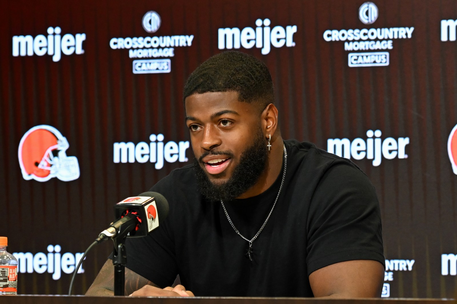 Cleveland Browns Trade Shakes NFL Landscape, Bringing Jared Verse Home