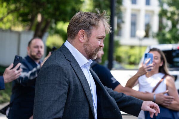 Graham Platner’s Contentious Visit to Washington Amid Controversy