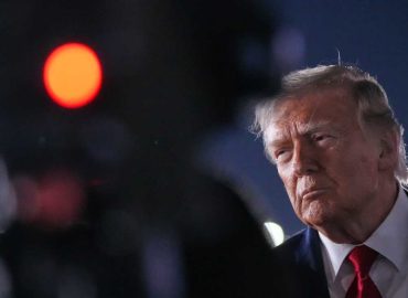 U.S. Apache Helicopter Crashes Near Strait of Hormuz; Trump Optimistic on Iran Deal
