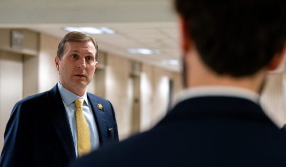 Key Primary Elections Unfold Across Several States