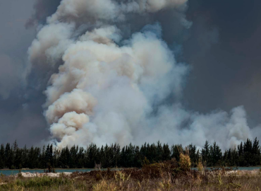 Miami-Dade Wildfires: High Containment, Ongoing Concerns