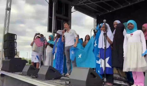 Minneapolis Mayor Frey Expresses Support for Somali Community Amid Fraud Allegations Against State