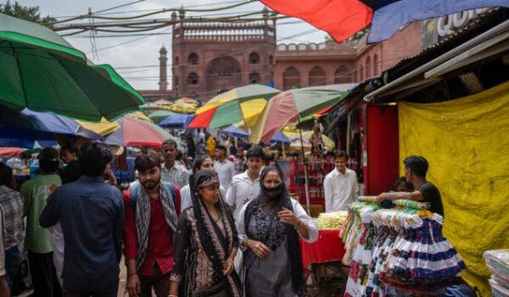 Laboring Under Delhi’s Harsh Heat, Workers Must Choose Health or Wages
