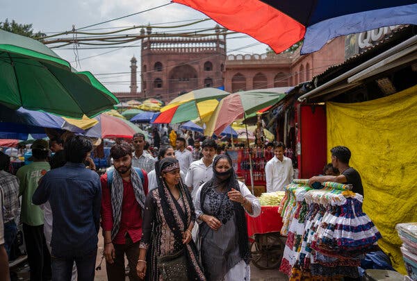 Laboring Under Delhi’s Harsh Heat, Workers Must Choose Health or Wages