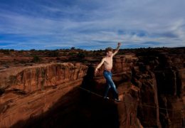 Daredevil BASE Jumper Andy Lewis Dies in Fatal Jump