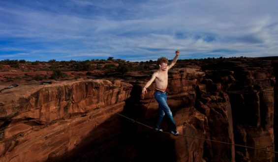 Daredevil BASE Jumper Andy Lewis Dies in Fatal Jump