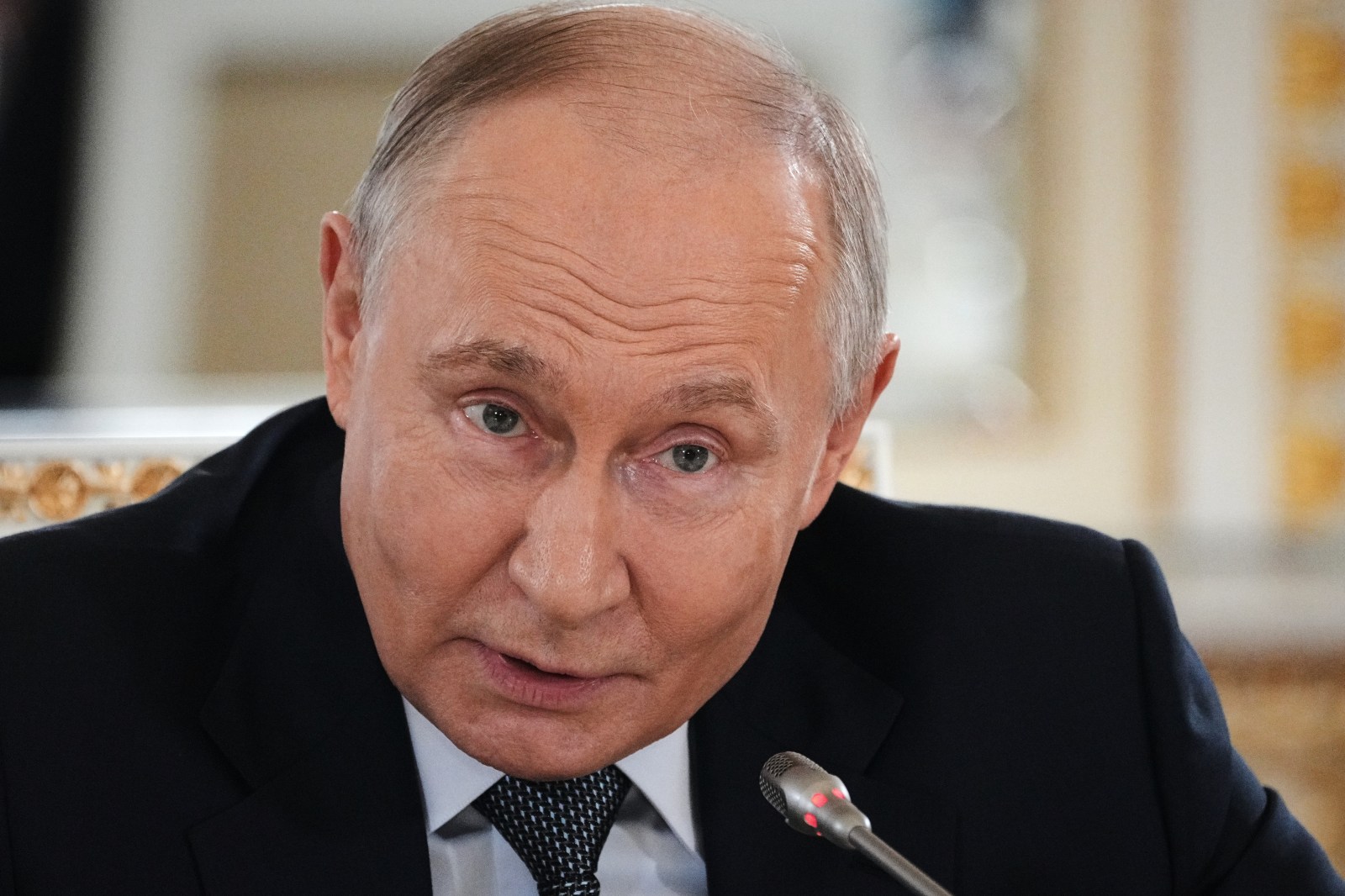 Putin and Xi Jinping Strengthen Strategic Ties
