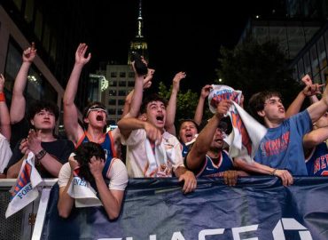 Knicks’ Championship Celebration With Free Ticket Lottery