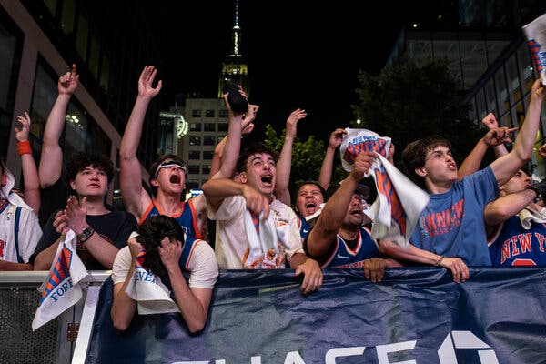 Knicks’ Championship Celebration With Free Ticket Lottery