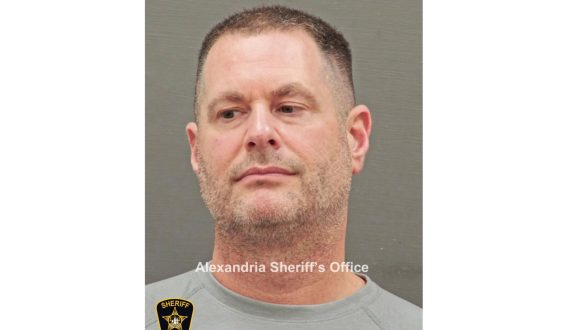 Former CIA Official Accused of Massive Gold Hoarding Remains Jailed