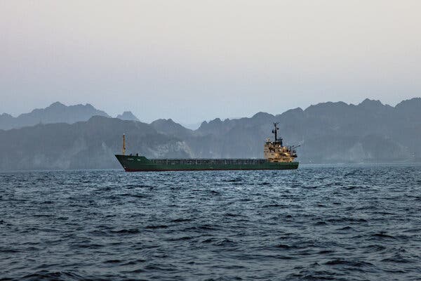 Iran and Oman Plan Fees for Strait of Hormuz Passage