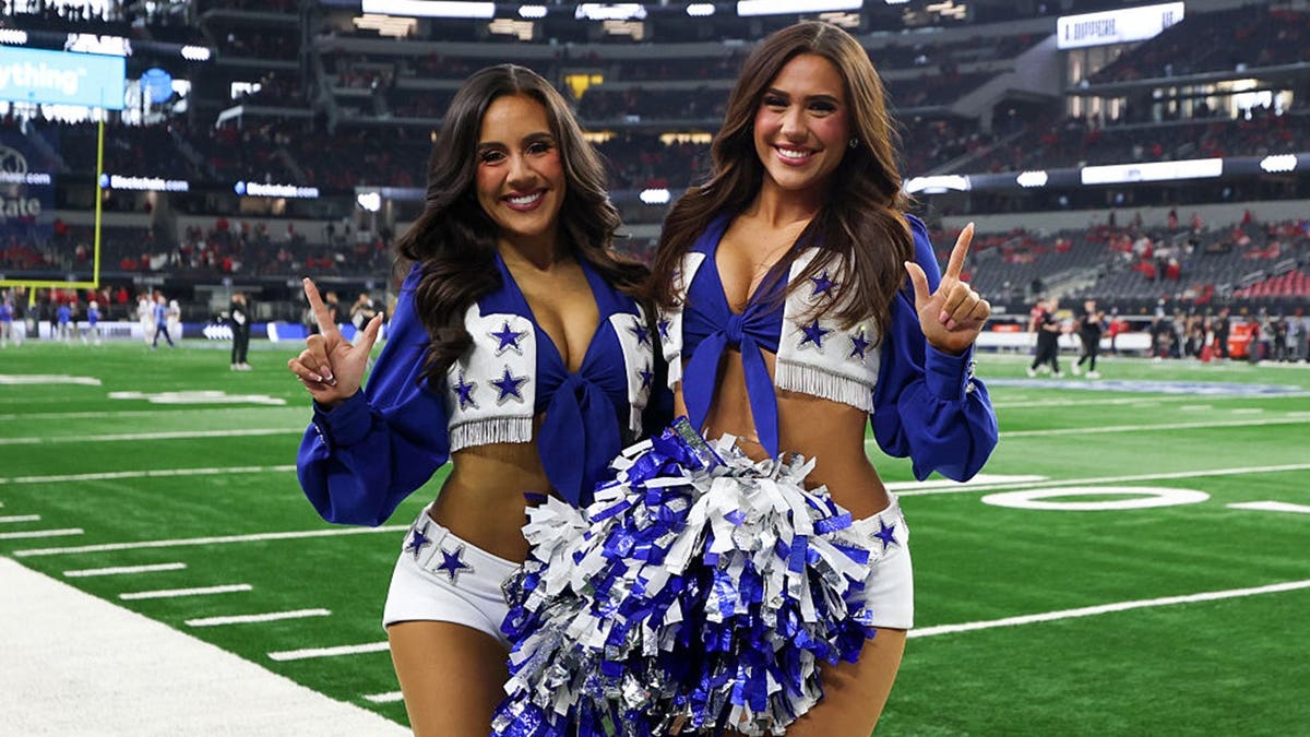 Amber’s Adventure and Thoughts on Life, Cheerleading, and Social Media