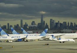 United Airlines Flight Incident at Newark Liberty Airport