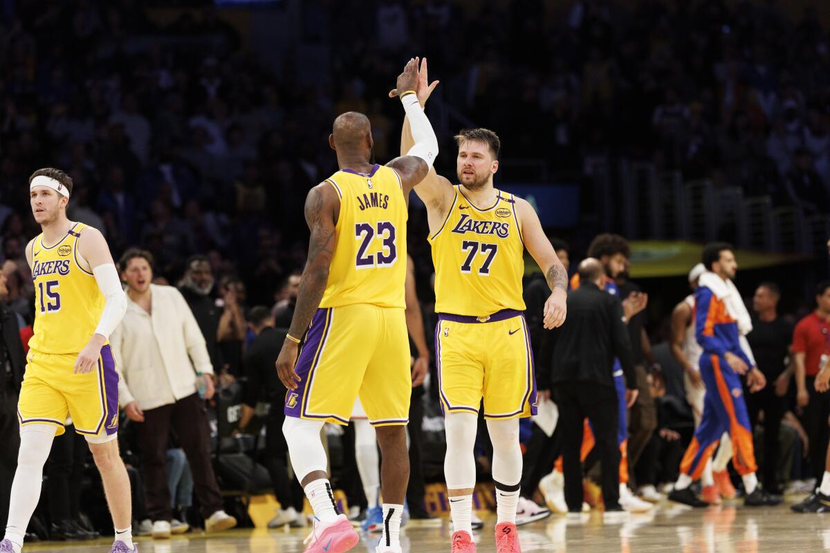 LeBron James Plans to Leave Lakers After Historic Tenure
