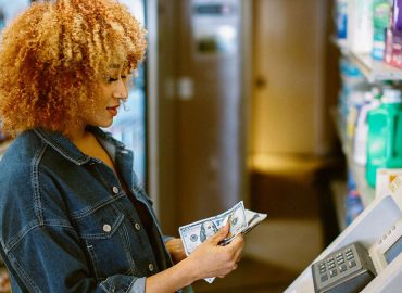 Efforts to Establish Guaranteed Income Programs in the U.S. Gain Support