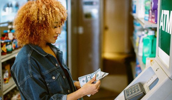 Efforts to Establish Guaranteed Income Programs in the U.S. Gain Support