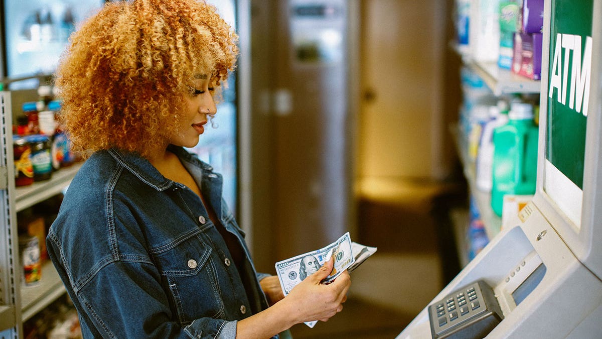 Efforts to Establish Guaranteed Income Programs in the U.S. Gain Support