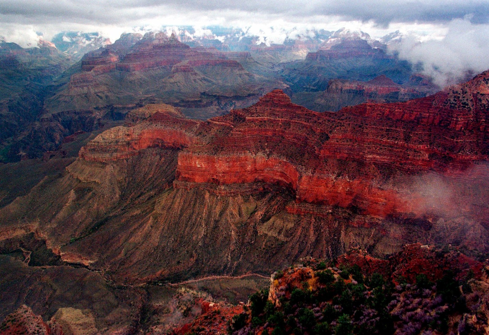 Extreme Heat Warning Issued for Grand Canyon: Precautions Urged Following Recent Fatalities