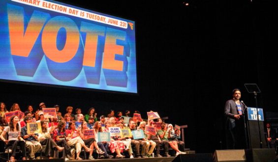 New York Congressional Primaries: Progressive Candidates Challenge Establishment