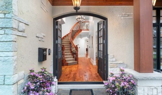 Luxurious Naperville Home Listed at $2.55 Million