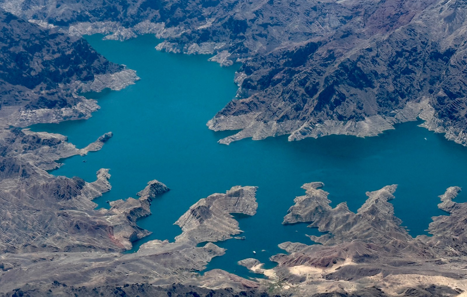 Decline of Lake Mead Intensifies According to Federal Projections