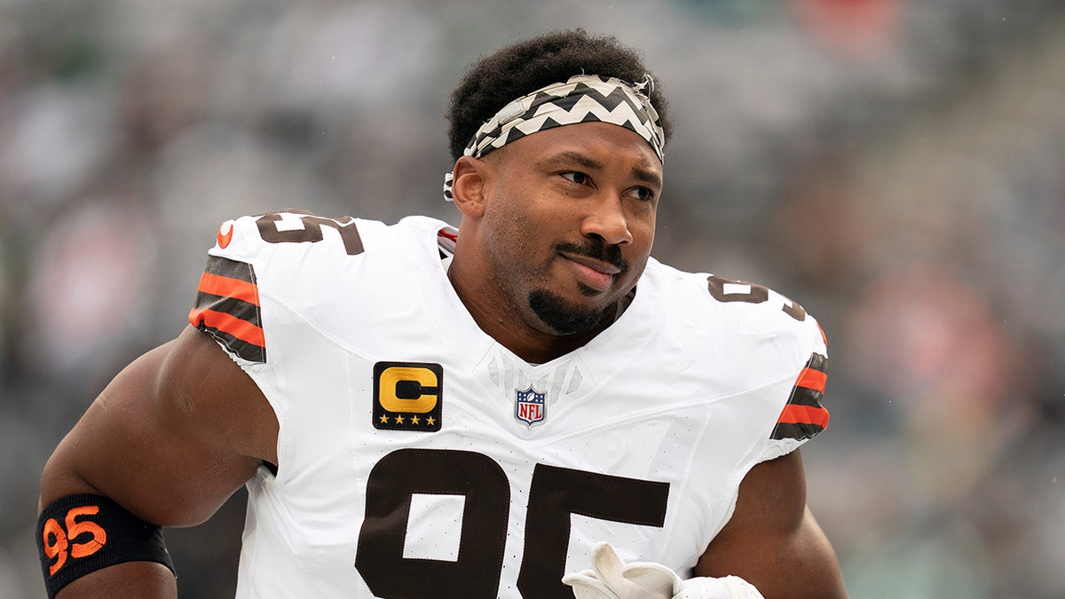 Blockbuster NFL Trade: Myles Garrett to Los Angeles Rams