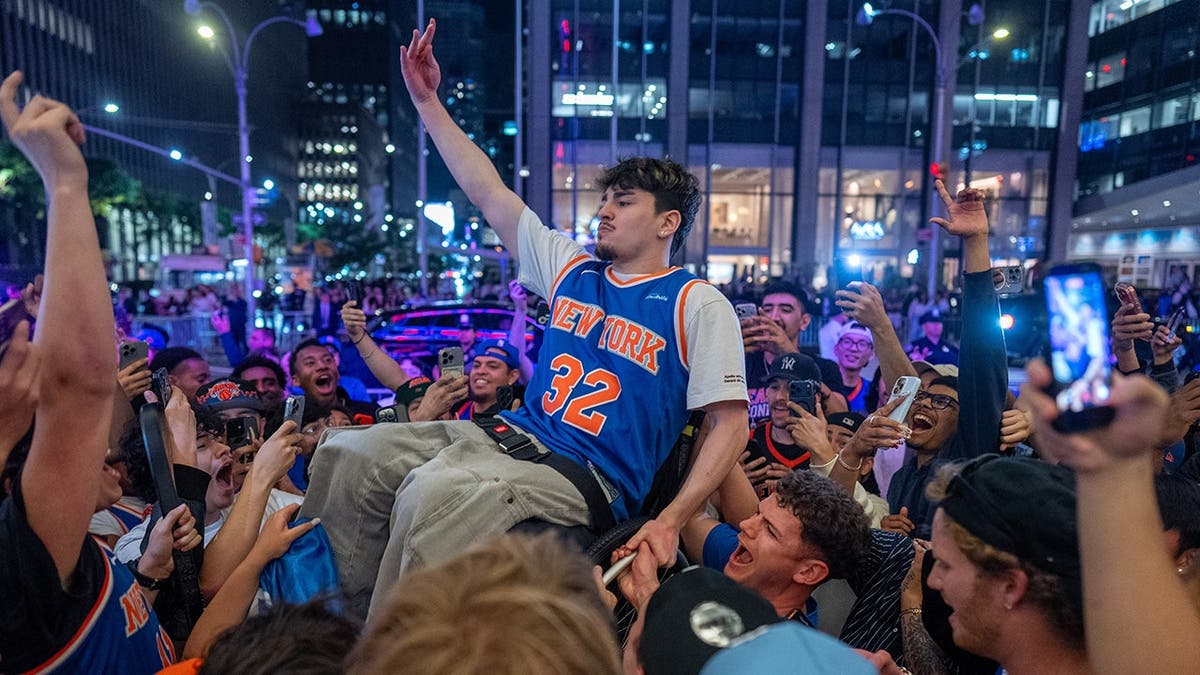 Knicks Fans Find Cheaper NBA Finals Experience in San Antonio