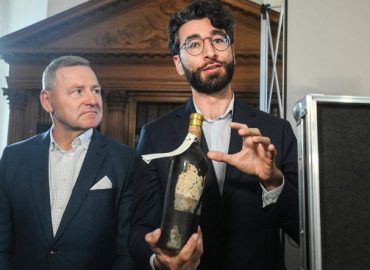 Rare Chateau d’Yquem Wines Restored After Decades Hidden Under Czech Castle