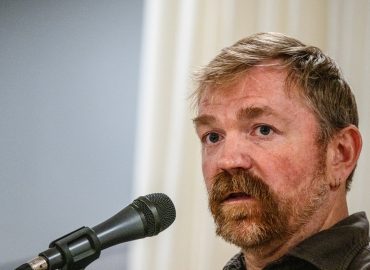 Maine Senate Race: Democratic Candidate Faces Possible Replacement