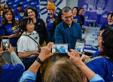 Xavier Becerra Advances in California Governor Race