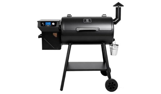 Comparing Z Grills and Traeger: Which Pellet Grill Fits Your Needs?