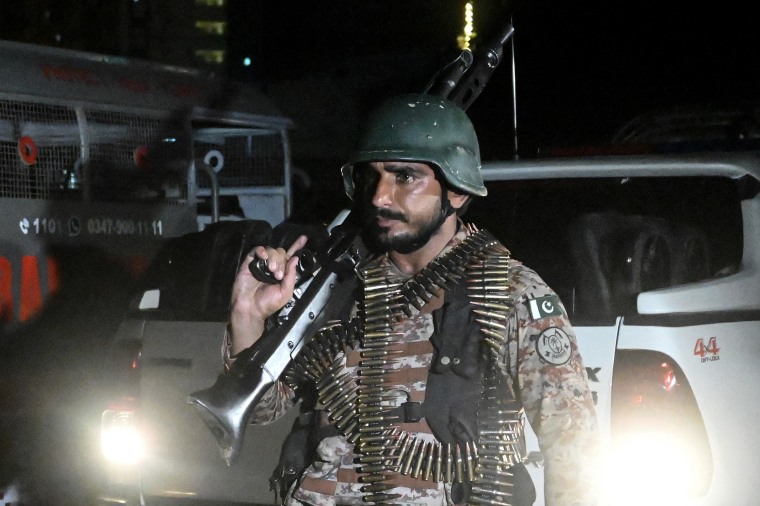 Pakistani Air Strikes Target Militant Hideouts Along Afghan Border