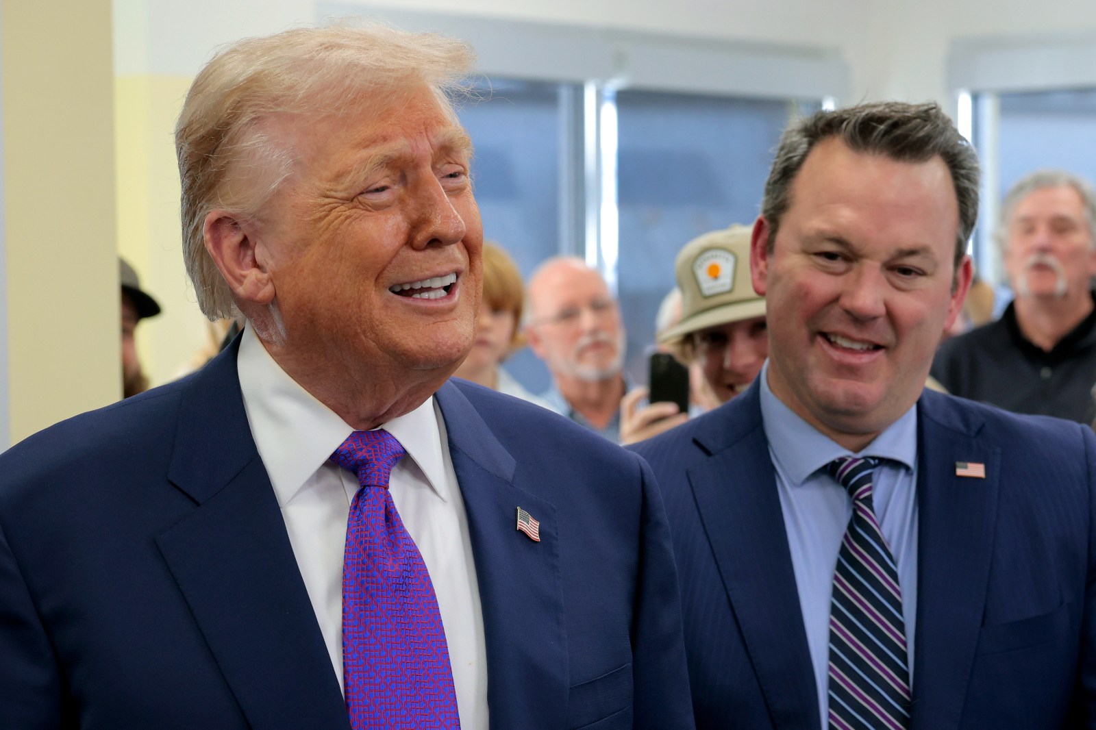 Trump-Backed Candidate Trails in Georgia Runoff: Poll Insights